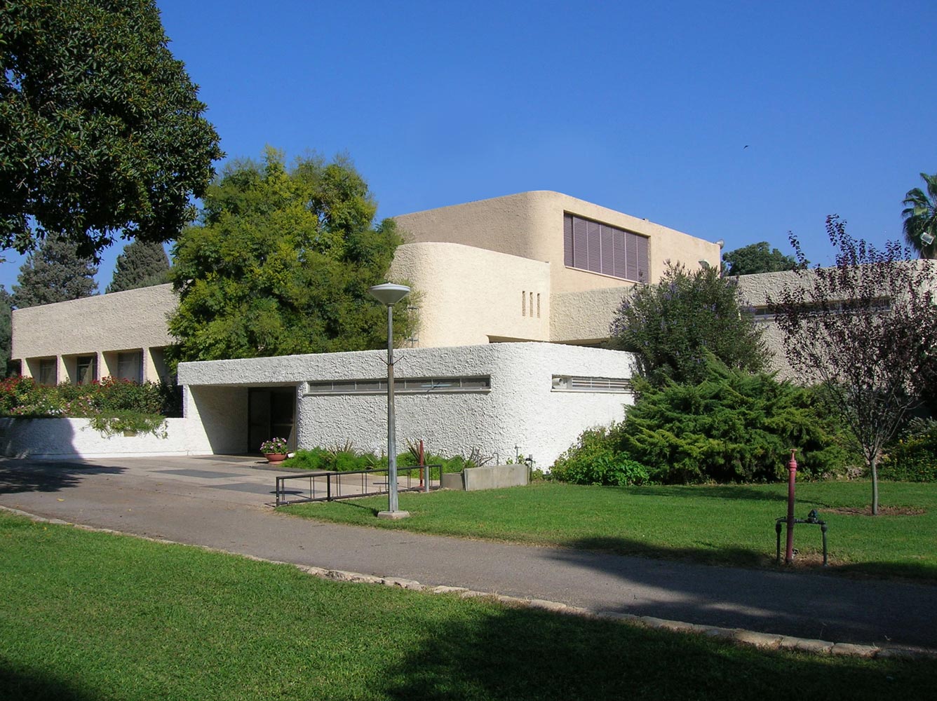 חד"א קיבוץ גלעד 2004