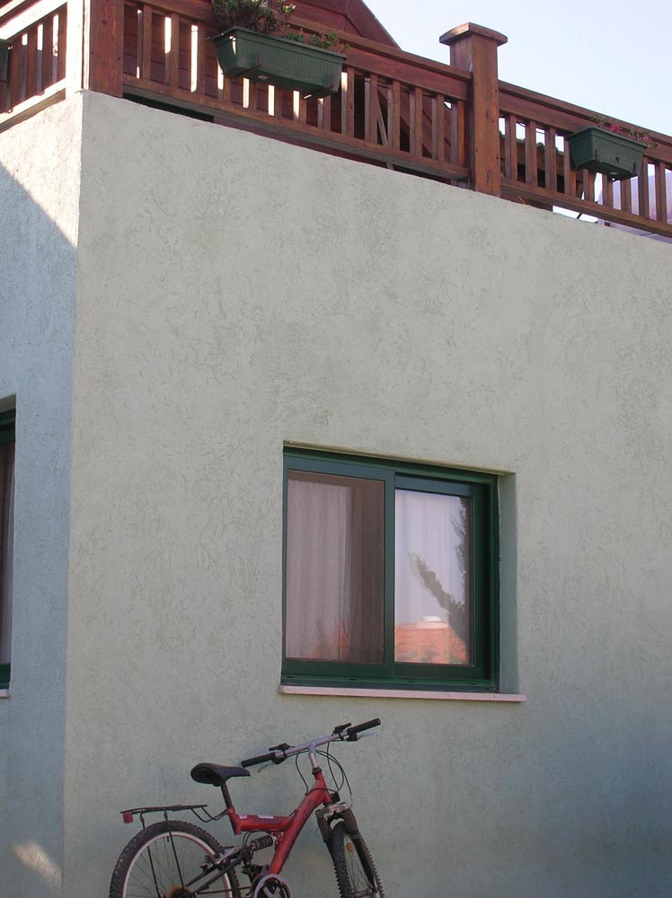 בית בשכניה 2000 - טיח מינרלי