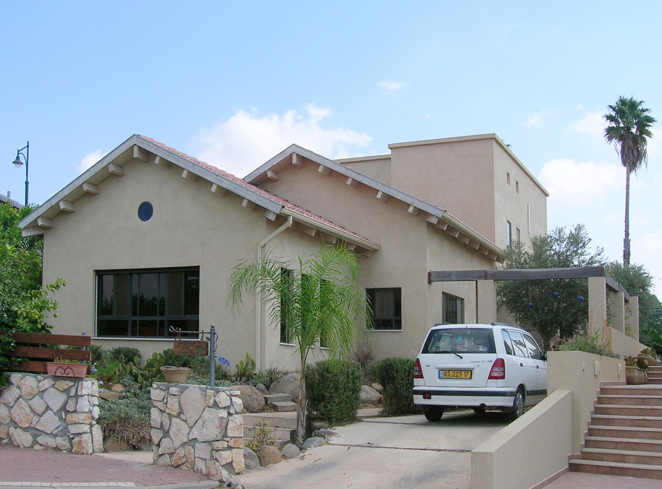 בית בכפר תבור - טיח מינרלי 2002